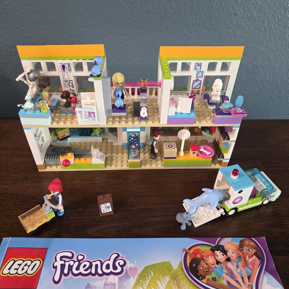 LEGO FRIENDS Heartlake City Pet Centre 41345 & Andrea's Pool Party 41374 READ - Picture 11 of 12